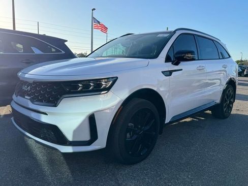 Used 2023 Kia Sorento SX image 1