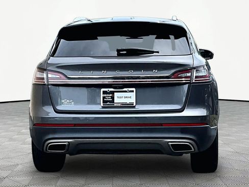 Used 2022 Lincoln Nautilus Reserve FWD image 5