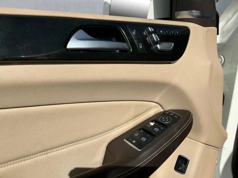 Used 2017 Mercedes-Benz GLE 350 4MATIC image 11