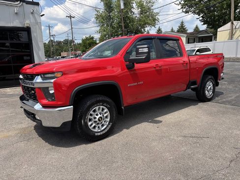 Used 2022 Chevrolet Silverado 2500 LT w/ Convenience Package image 35