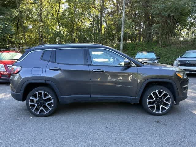 Used 2018 Jeep Compass Limited AWD/4WD image 3