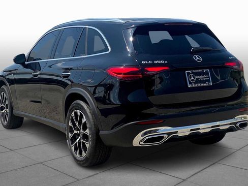 New 2025 Mercedes-Benz GLC 350e GLC 350e image 4