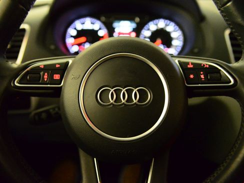 Used 2015 Audi Q3 2.0T Prestige image 31