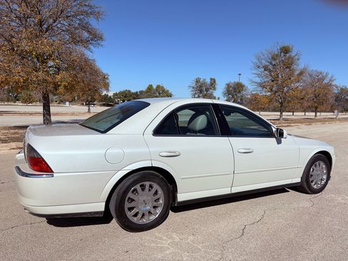 Used 2004 Lincoln LS image 51