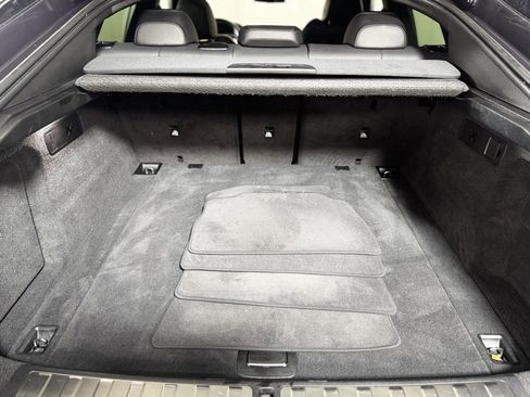 Used 2022 BMW X6 xDrive40i w/ M Sport Package image 6