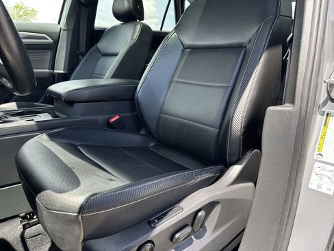 Used 2021 Volkswagen Atlas Cross Sport SEL R-Line FWD image 14