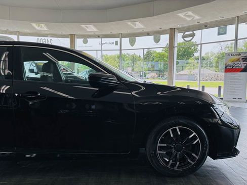 Used 2018 Honda Civic LX image 3