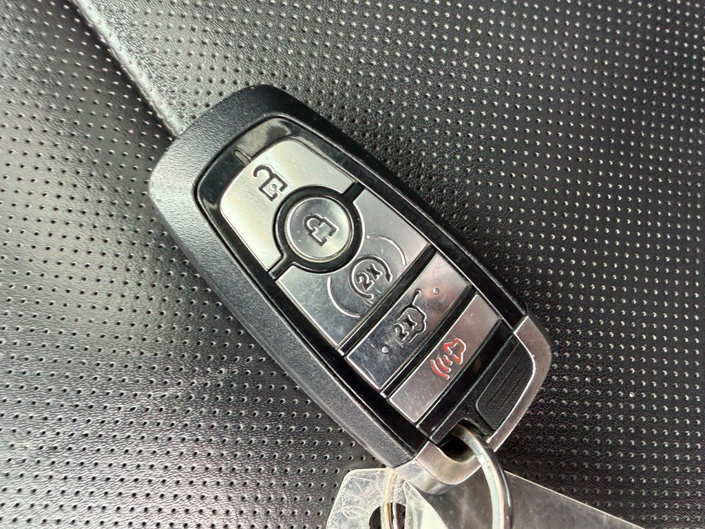 Certified 2019 Ford Explorer Platinum AWD/4WD image 30