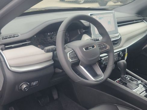 New 2026 Jeep Compass Limited w/ Sun, Sound & Navigation Group image 7