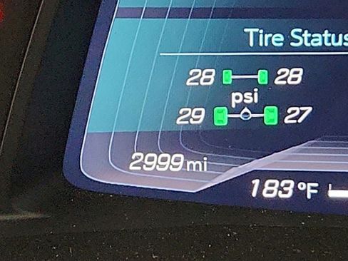 Used 2021 Chevrolet Corvette Stingray Preferred Cpe w/ Z51 Performance Package RWD image 15