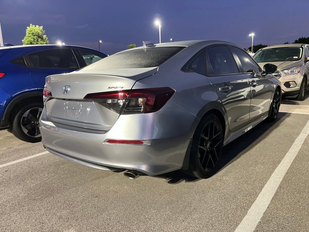 Used 2025 Honda Civic Sport image 3