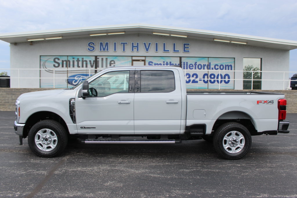 New 2026 Ford F250 XLT w/ XLT Premium Package AWD/4WD image 2