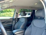 Used 2019 Hyundai Santa Fe SE image 6