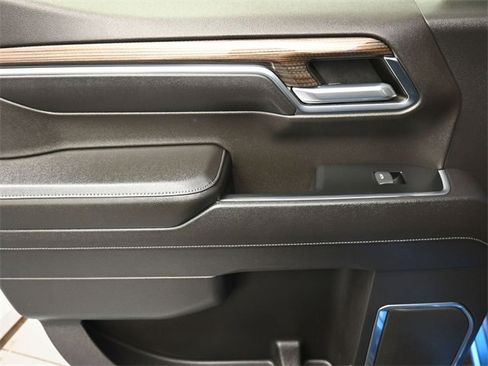 Used 2022 Chevrolet Silverado 1500 LT image 19