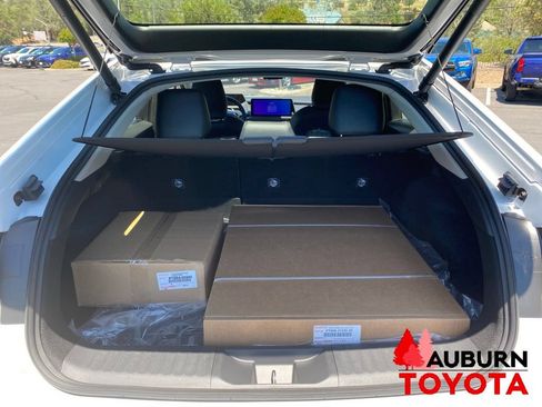 New 2026 Toyota Prius Plug-In Hybrid FWD image 9
