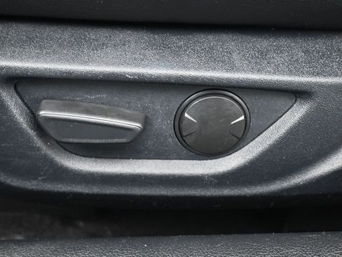 Used 2020 Ford Mustang Premium image 31