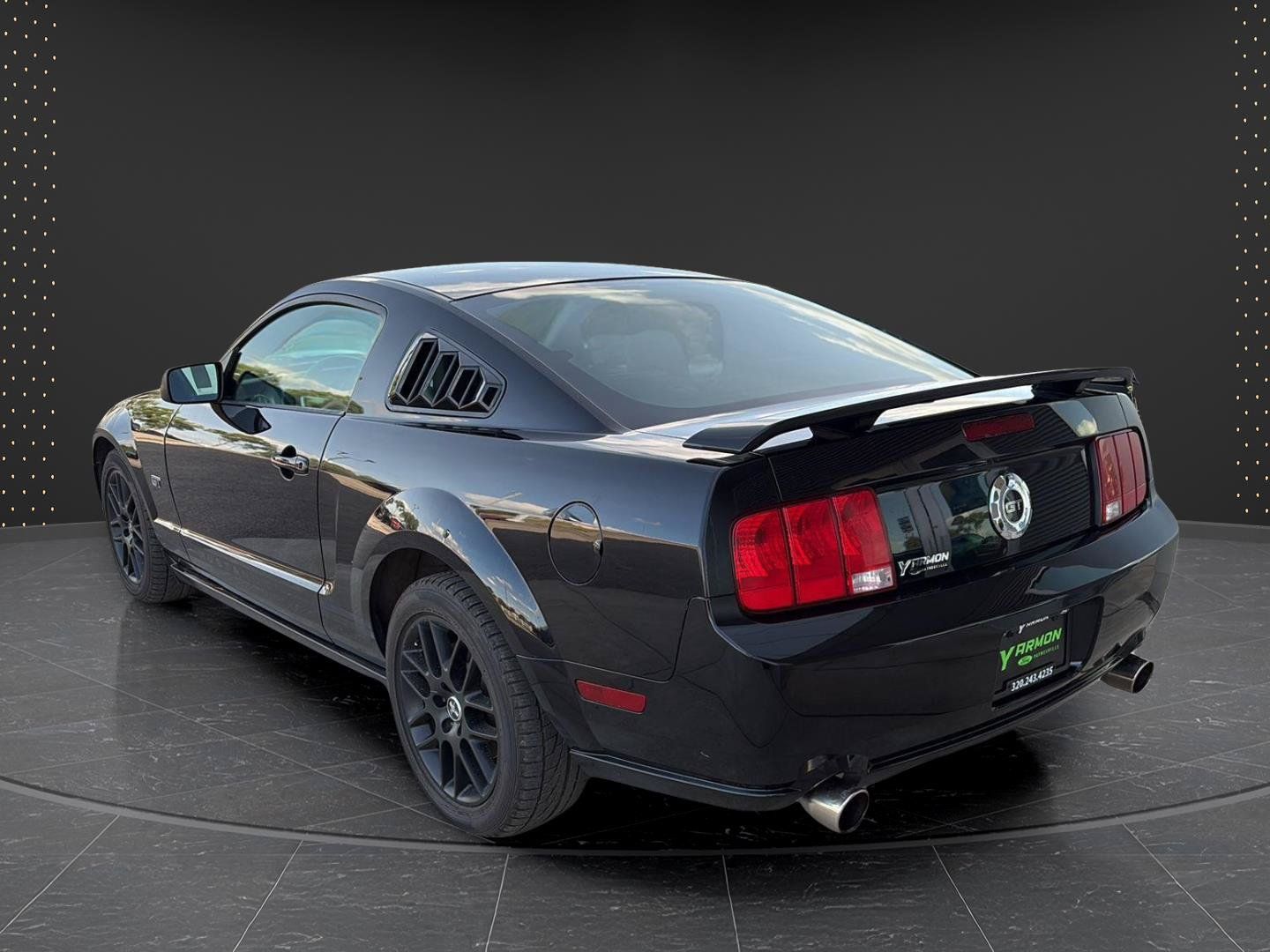 Used 2007 Ford Mustang GT RWD image 3