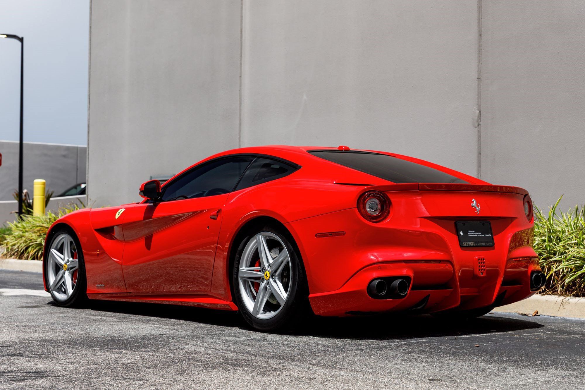 Used 2016 Ferrari F12 Berlinetta RWD image 53