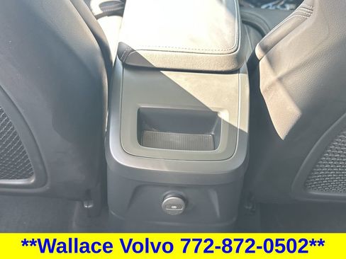 Used 2024 Volvo XC60 T8 Ultimate w/ Protection Package Premier AWD/4WD image 15