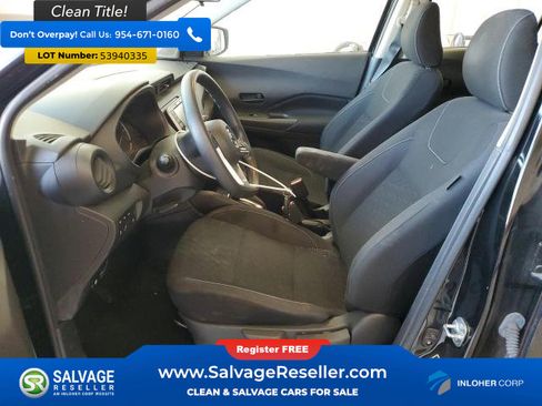 Used 2021 Nissan Kicks S image 5