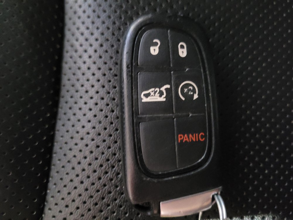 Used 2019 Jeep Cherokee Limited AWD/4WD image 32