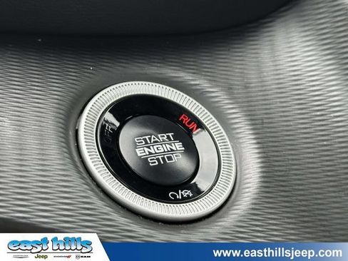 Certified 2025 Jeep Grand Cherokee Laredo X w/ Luxury Tech Group I AWD/4WD image 33