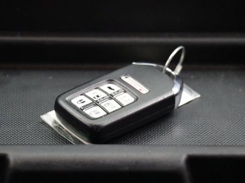 Used 2023 Honda Odyssey EX-L image 19