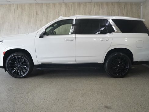 Used 2021 Cadillac Escalade Premium Luxury AWD/4WD image 5