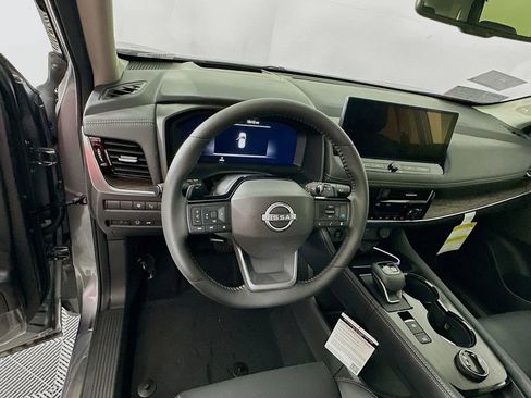 New 2026 Nissan Rogue Platinum w/ Platinum Premium Package image 16