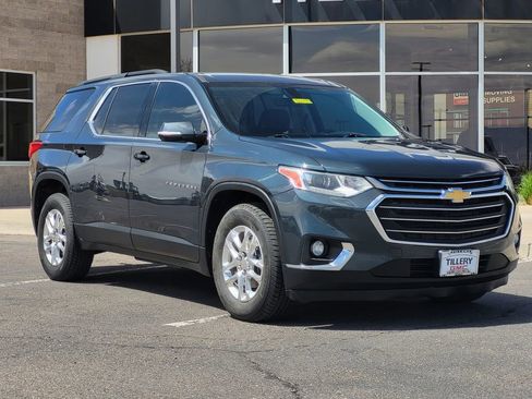 Used 2019 Chevrolet Traverse LT AWD/4WD image 2