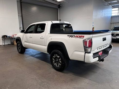 Used 2021 Toyota Tacoma TRD Off-Road w/ Technology Package AWD/4WD image 5