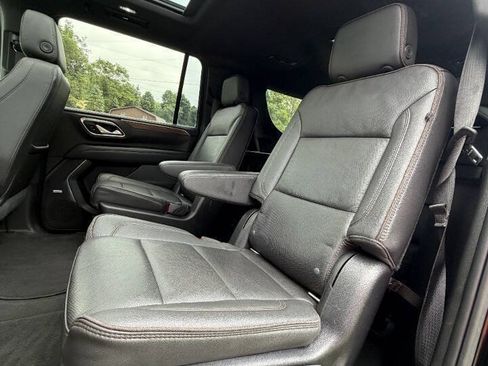 Used 2021 Chevrolet Suburban High Country AWD/4WD image 35