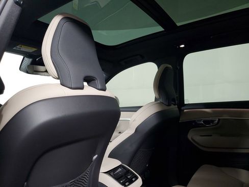 Certified 2026 Volvo XC90 B5 Core w/ Protection Package AWD/4WD image 16