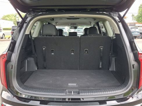 Used 2024 Kia Telluride LX AWD/4WD image 30