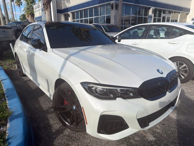 Used 2022 BMW M340i w/ Parking Assistance Package RWD image 3