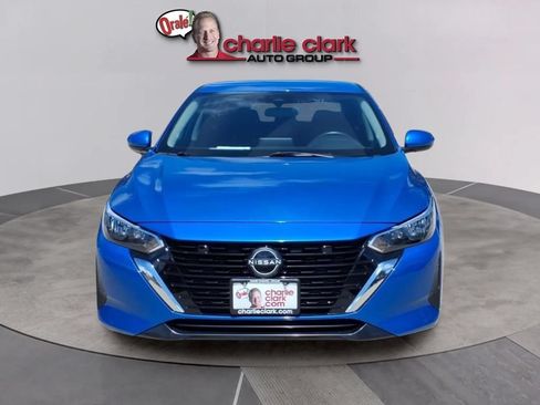 Used 2024 Nissan Sentra SV w/ All-Weather Package FWD image 9