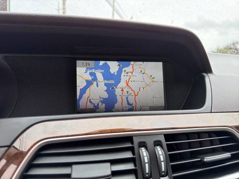 Used 2013 Mercedes-Benz C 250 Sedan image 34