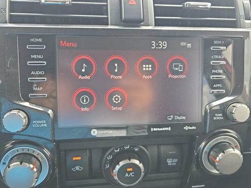 Used 2020 Toyota 4Runner TRD Off-Road AWD/4WD image 20