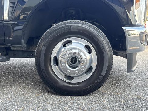 Used 2025 Ford F350 XL w/ XL Driver Assist Package image 3