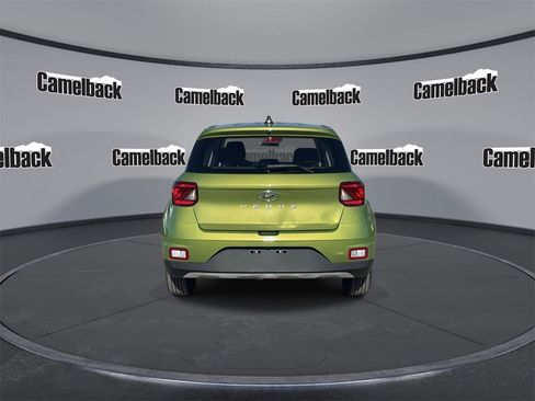 Used 2020 Hyundai Venue SE image 6