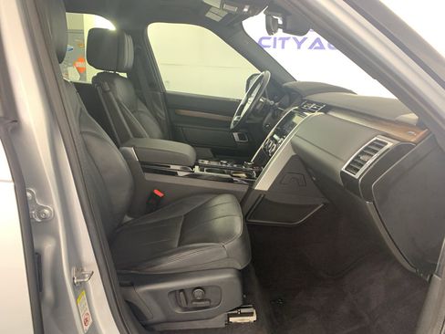 Used 2019 Land Rover Discovery HSE AWD/4WD image 41