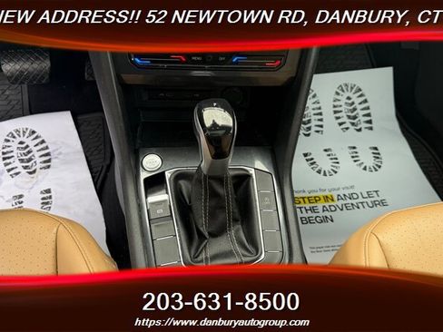 Used 2022 Volkswagen Tiguan SE AWD/4WD image 13