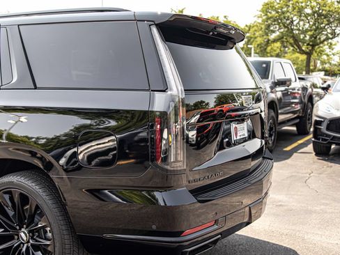 Used 2026 Cadillac Escalade Platinum Sport w/ LPO, ONYX Package AWD/4WD image 13