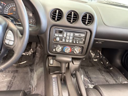 Used 2002 Pontiac Firebird Trans Am RWD image 19