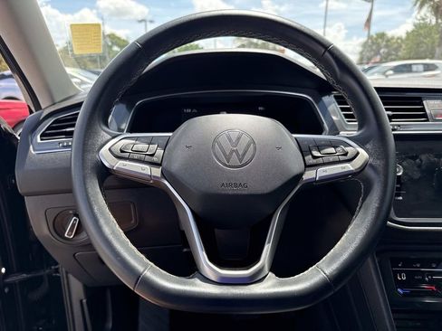 Used 2022 Volkswagen Tiguan SE AWD/4WD image 27
