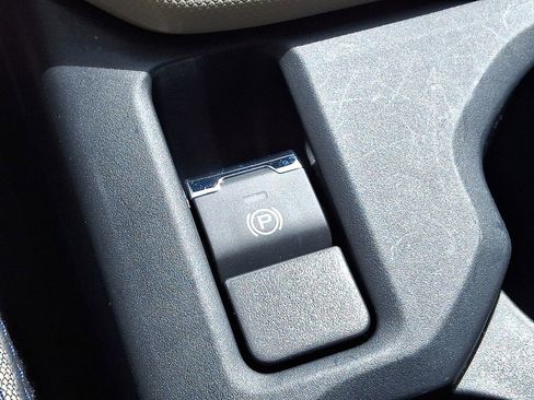 Certified 2025 Subaru Forester Premium image 23