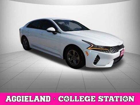 Used 2022 Kia K5 LXS FWD image 3