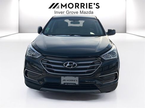 Used 2017 Hyundai Santa Fe Sport image 2