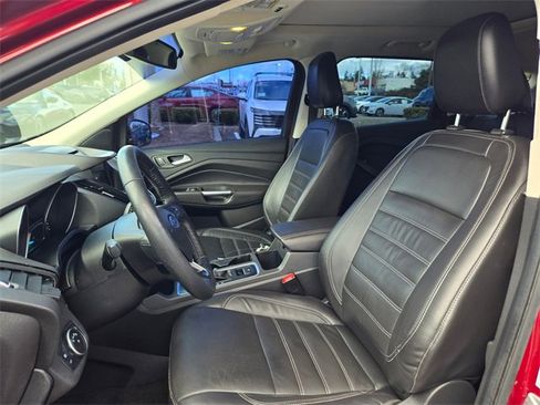 Used 2018 Ford Escape Titanium image 23