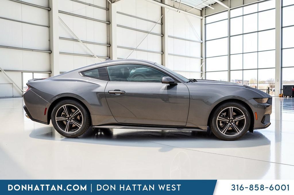 Used 2025 Ford Mustang Premium RWD image 24